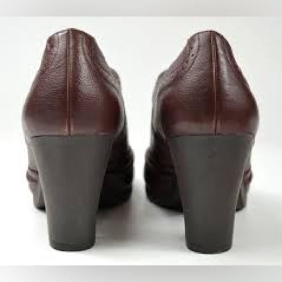 Aerosoles burgundy serfs up t strap retro heels - Picture 4 of 13